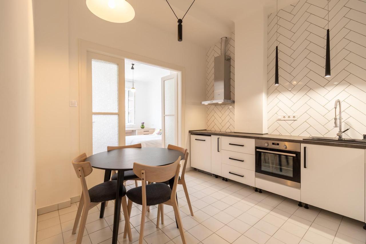 The Palm Springs Apartment Βουδαπέστη Εξωτερικό φωτογραφία